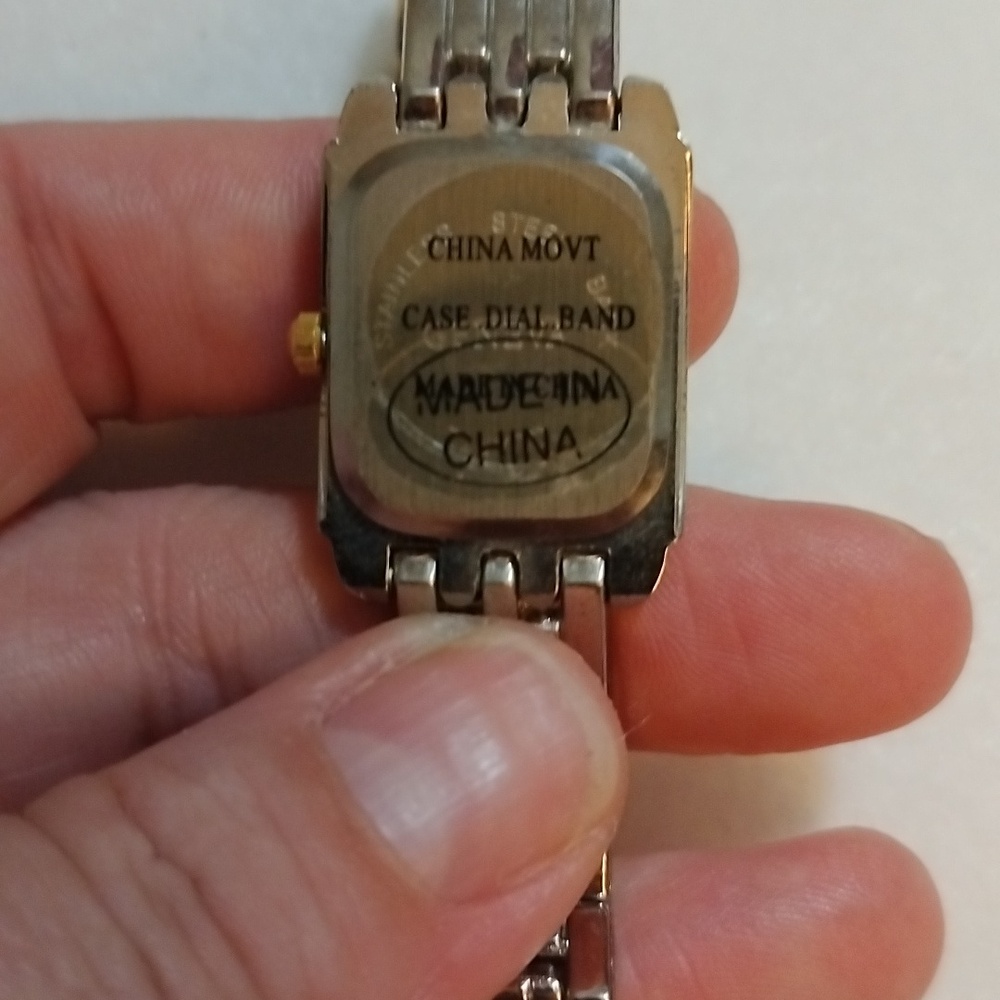 Vintage 80's Geneva Gold and Silver toned Watch - Picture 2 of 6